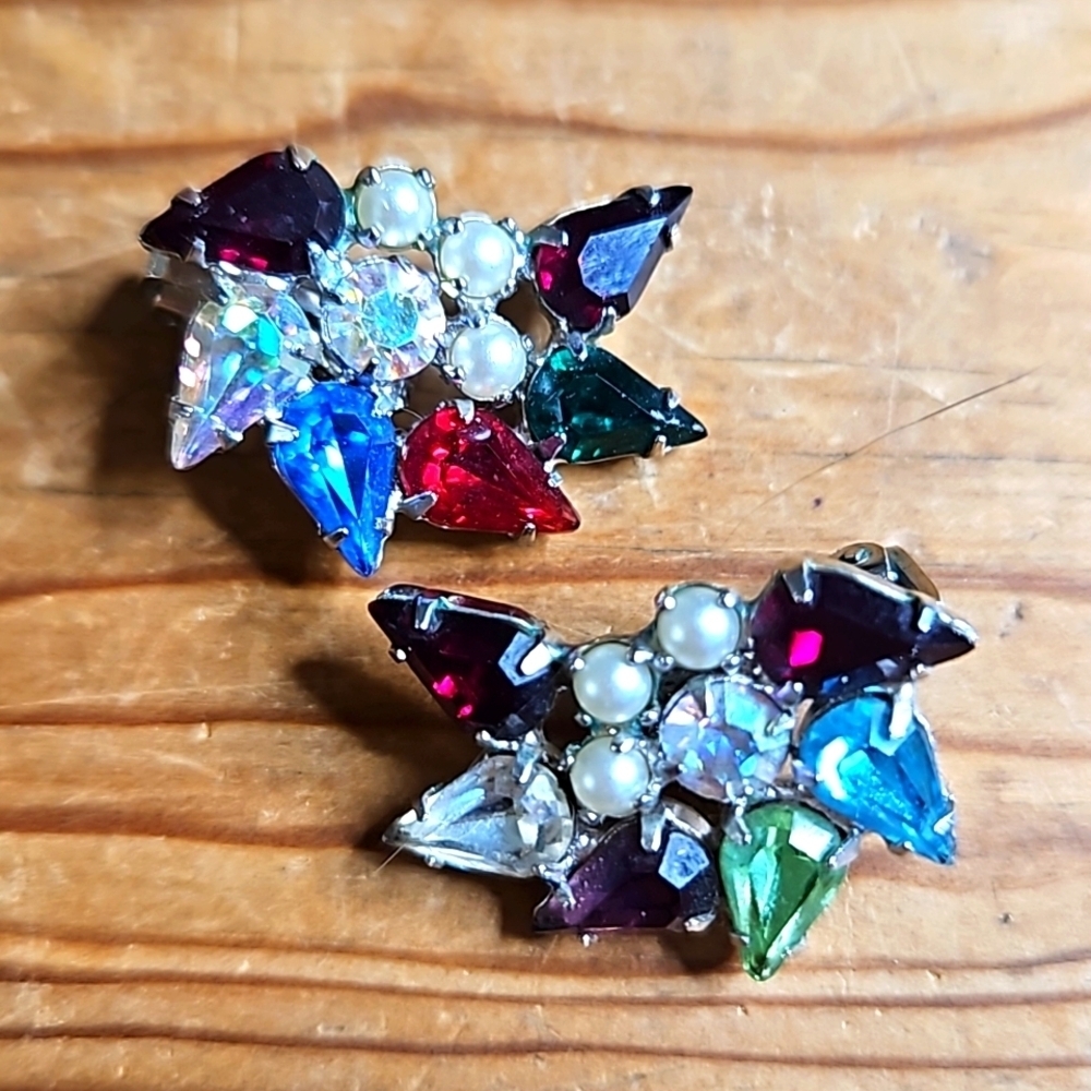 B. David Multi Color Rhinestone & Pearl Silvertone Clip On Earrings